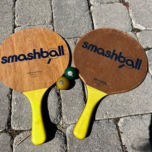 Set of 2 Smashball Rackets with 2 Balls Included